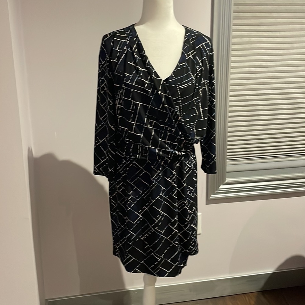 ♡White House black market dress size medium
